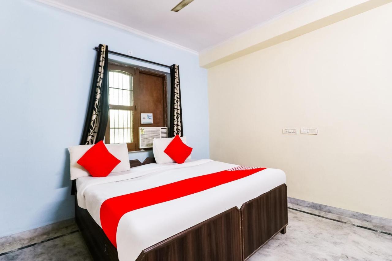 Hotel O Maurya Residency Гургаон Екстериор снимка