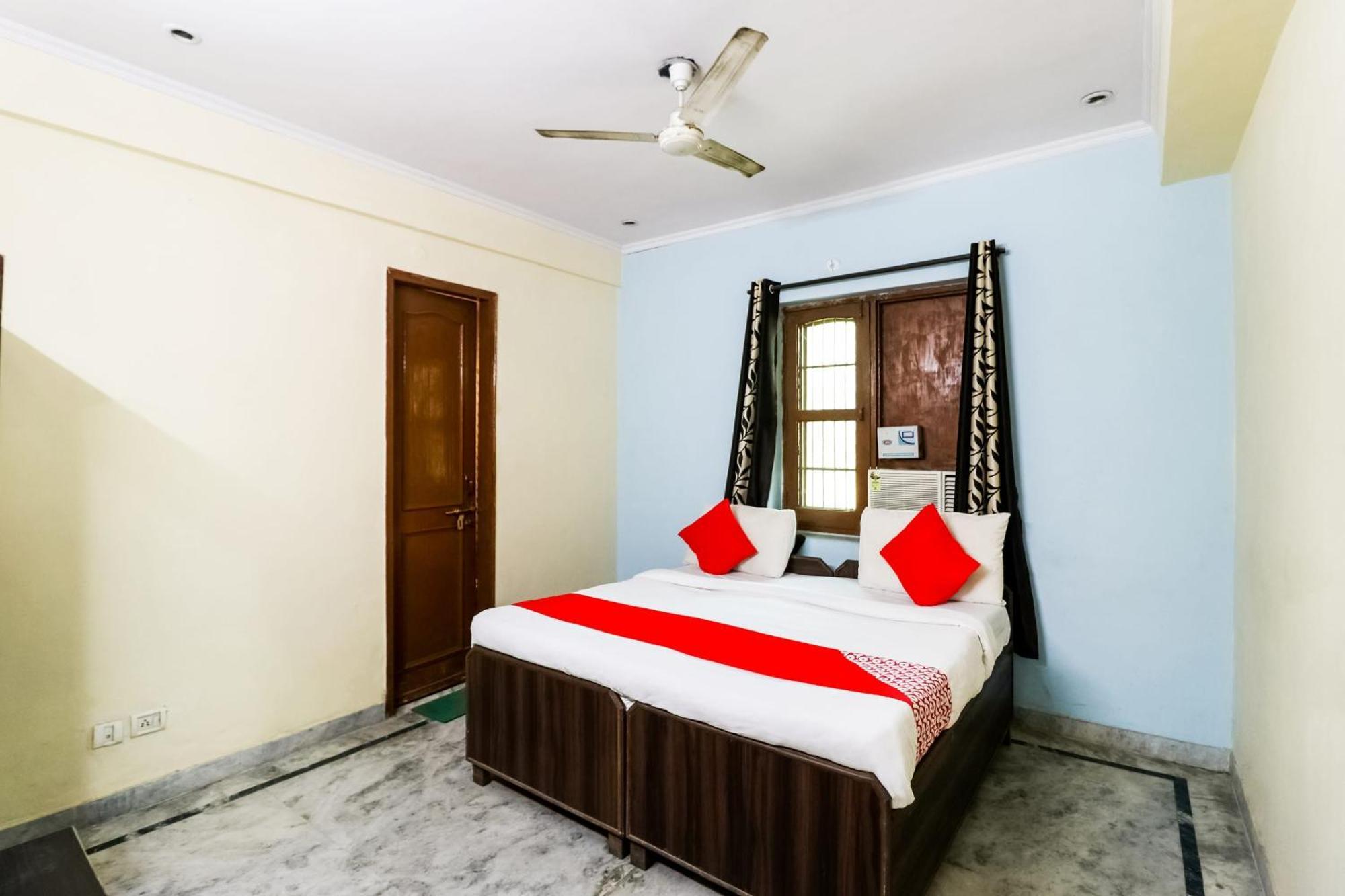 Hotel O Maurya Residency Гургаон Екстериор снимка